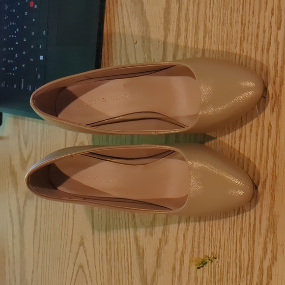 Kelly & Katie Nude Pumps Size 7 - Picture 6 of 6
